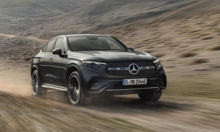 Mercedes-Benz GLC Coupe 2024, bề thế, khác biệt và mạnh mẽ